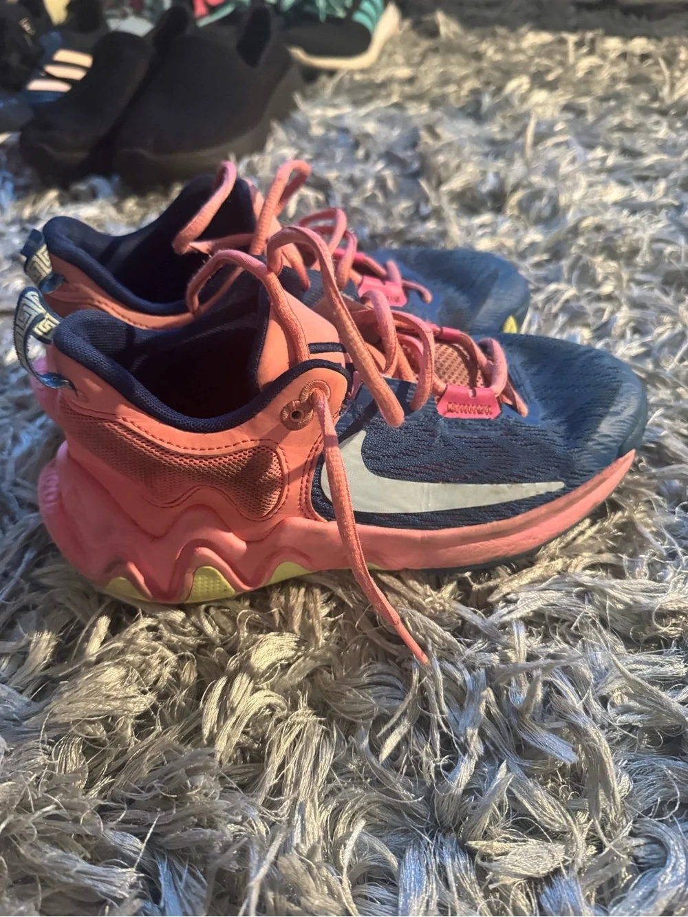 Nike Kids Navy Blue and Pink Sneakers with Yellow Accents